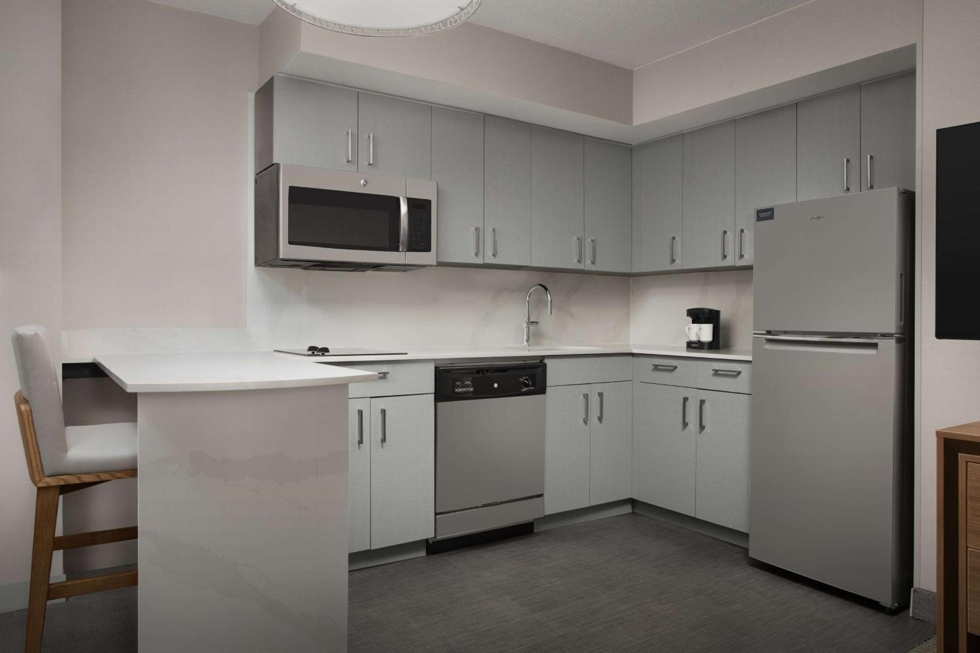 Homewood Suites By Hilton Alexandria Buitenkant foto
